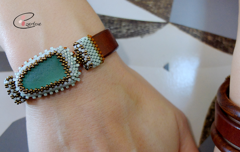 Handcrafted seaglass jewelry on hand, designer Ezartesa
